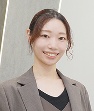 濱澤玲菜 氏