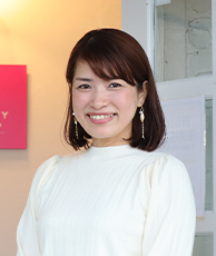 鷲谷恭子 氏